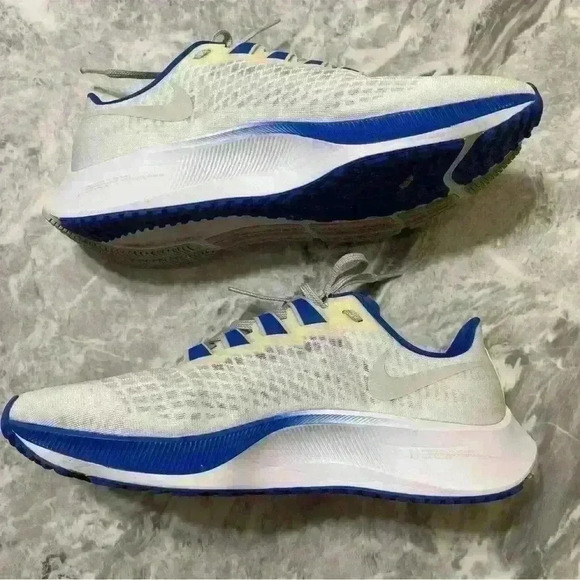 Nike Air Zoom Pegasus 37 Kentucky Wildcats Men's Running Shoes Size 9.5 EUR 43 - Picture 4 of 11